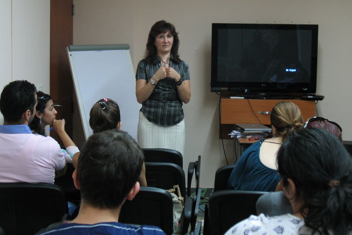 Romanian Language Course September 2011